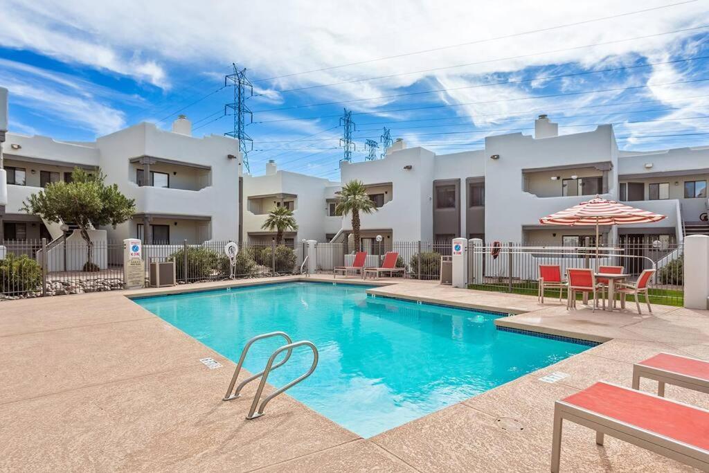 Sweet Retreat In *