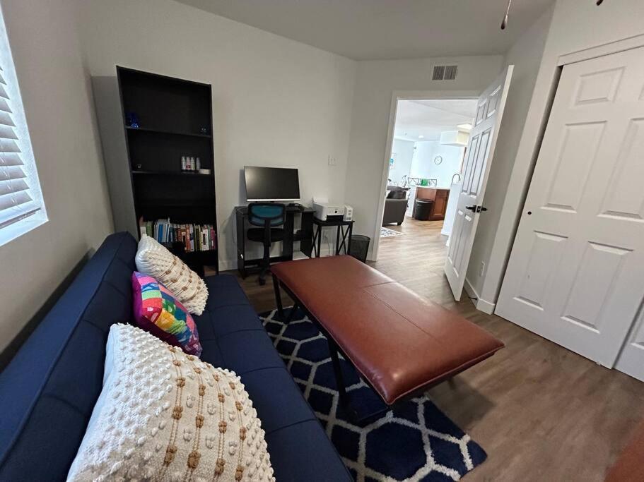 Apartment Sweet Retreat In *