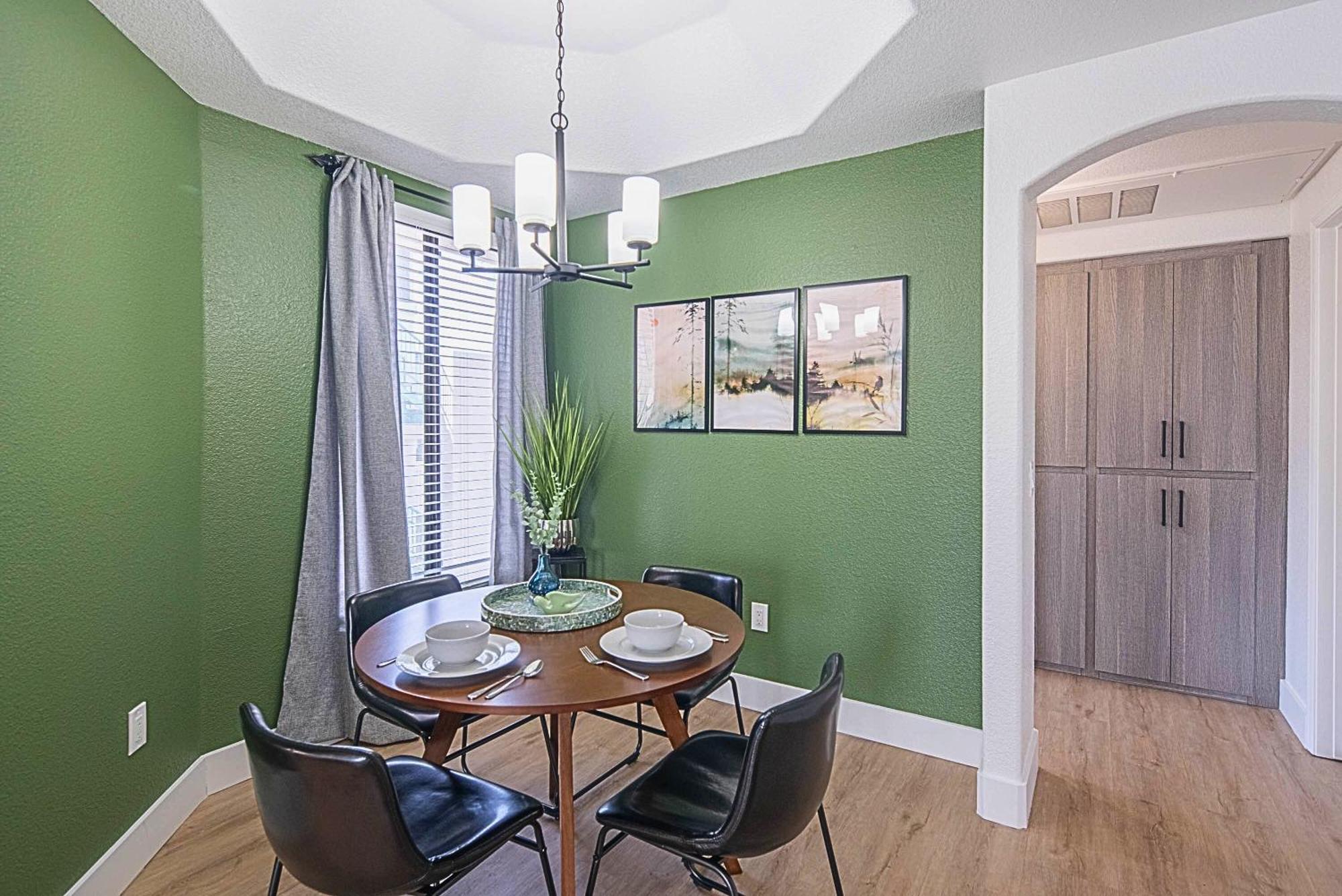 Apartment Exclusive Unit Golf Side- Walkable Area - King Bed - N248 *