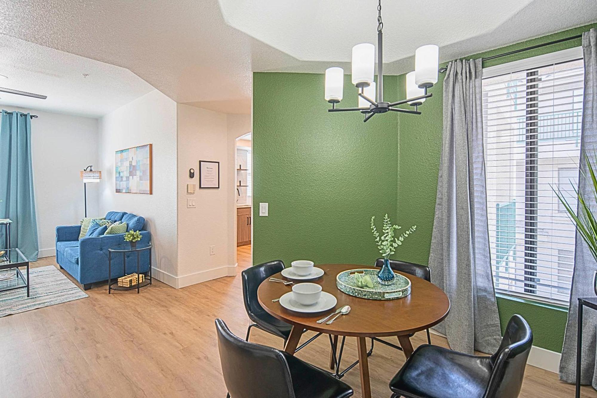 Exclusive Unit Golf Side- Walkable Area - King Bed - N248 *