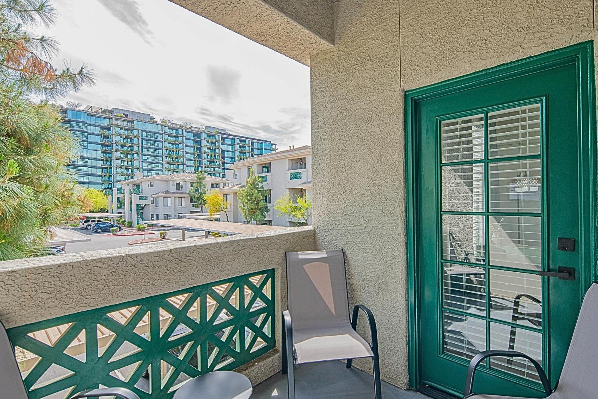 Apartment Exclusive Unit Golf Side- Walkable Area - King Bed - N248