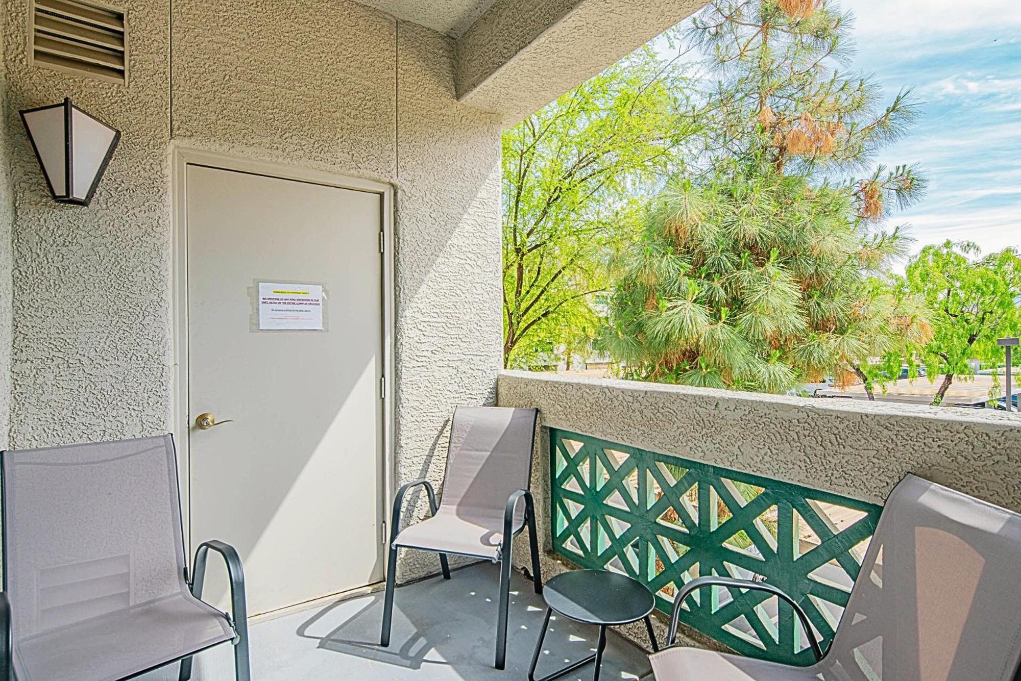 Exclusive Unit Golf Side- Walkable Area - King Bed - N248 Apartment Scottsdale