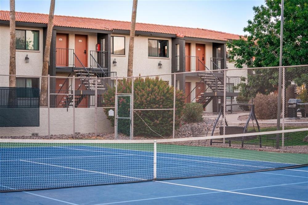 Apartment 245 Fully Furnished 1br Suite-pet Friendly *