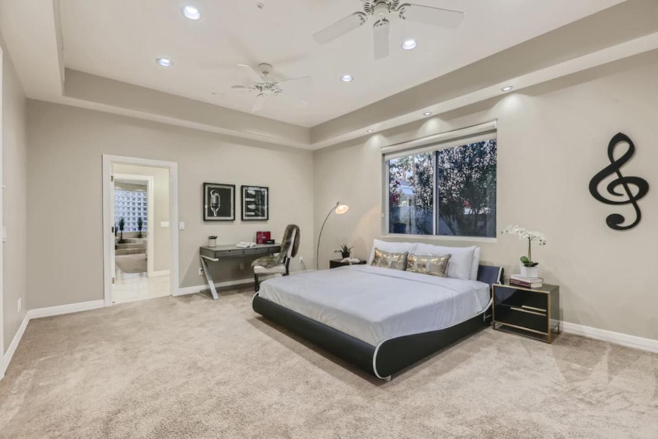 Style Estate, 2 Houses, Putt-putt Course, B-ball Court, Heated Pool