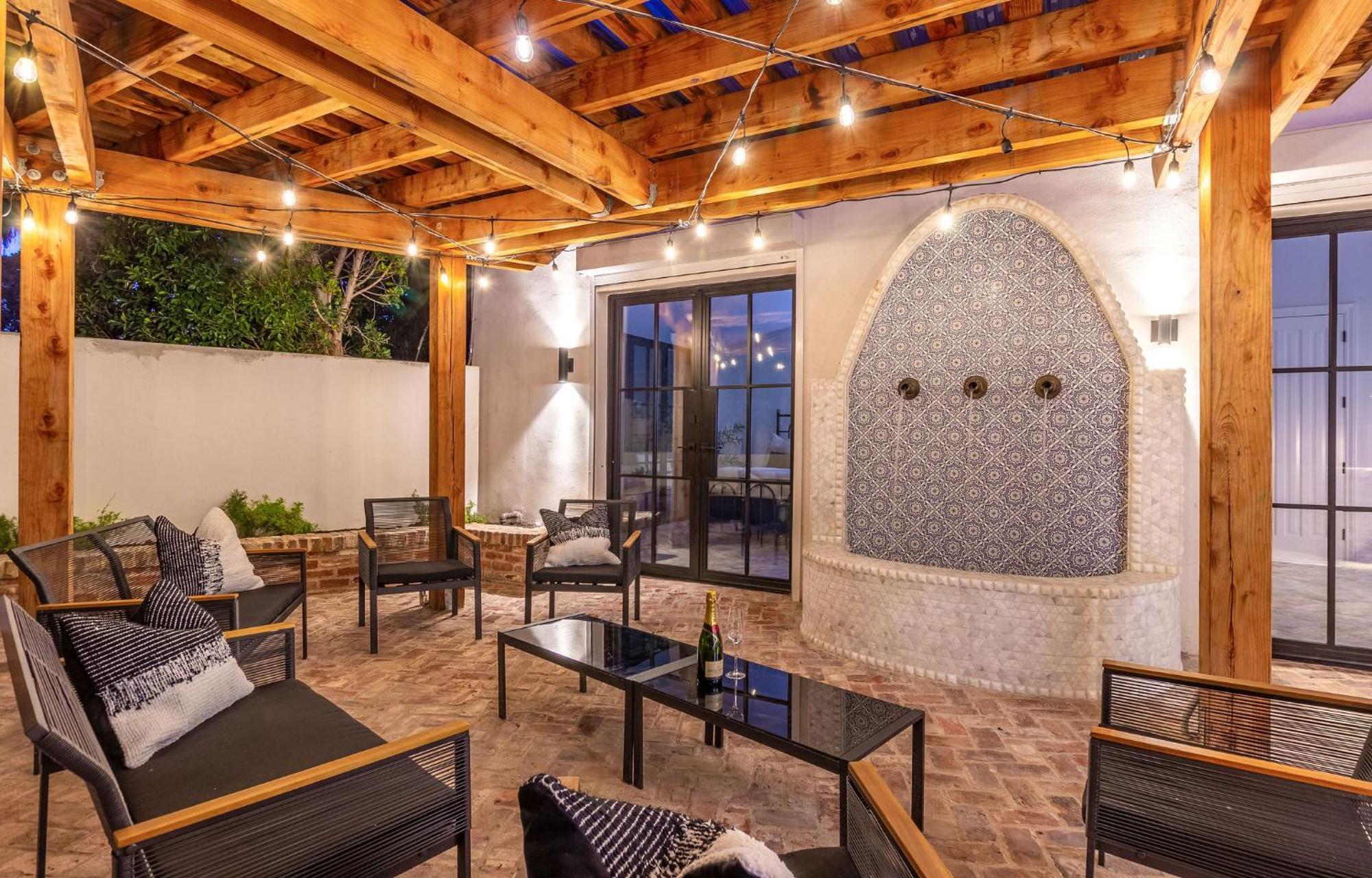 Holiday home Old Town Luxury - Heated Pool, Spa, Rooftop Deck, Sauna, Speakeasy *