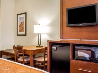 Fairfield By Marriott & Old Town 2*