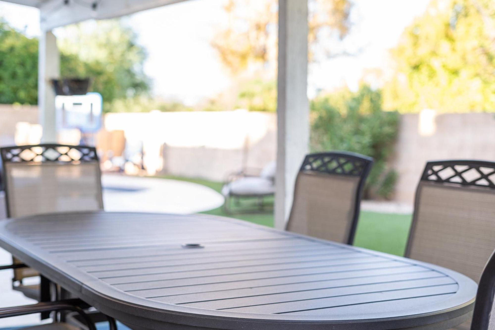 Luxury Living, Private Pool, Bbq & Prime Location