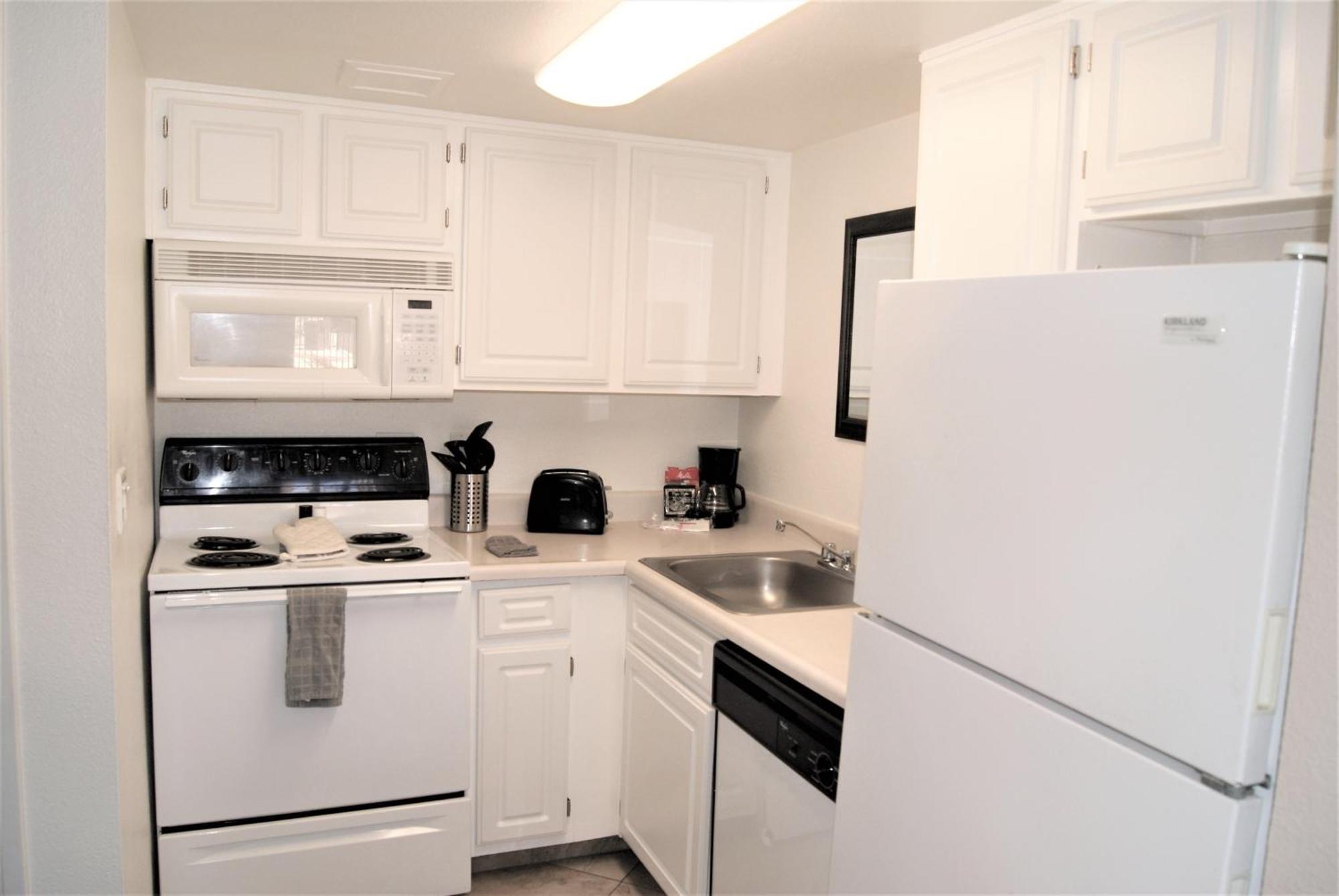 118 Fully Furnished 1br Suite-outdoor Pool Apartment Scottsdale