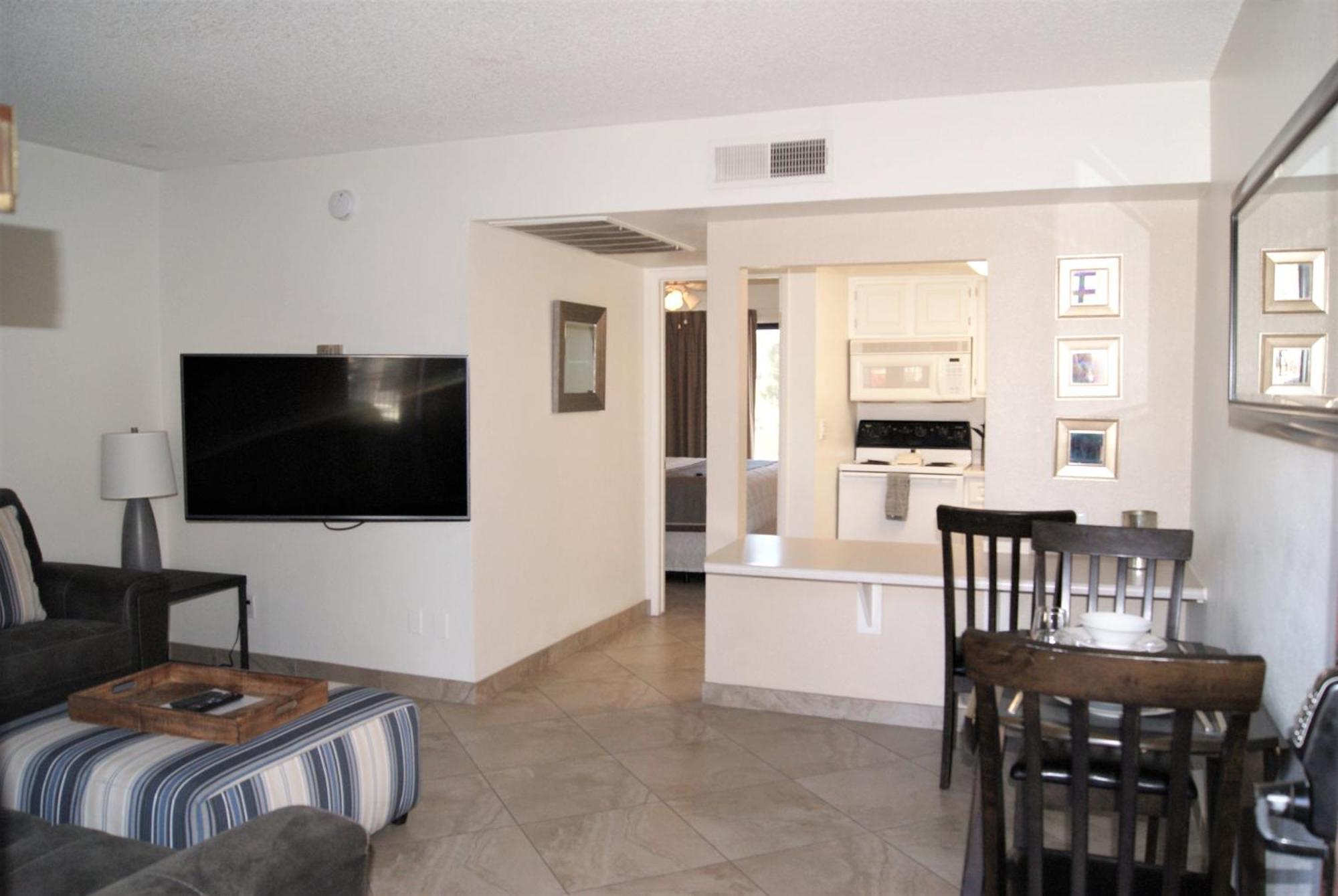Apartment 118 Fully Furnished 1br Suite-outdoor Pool