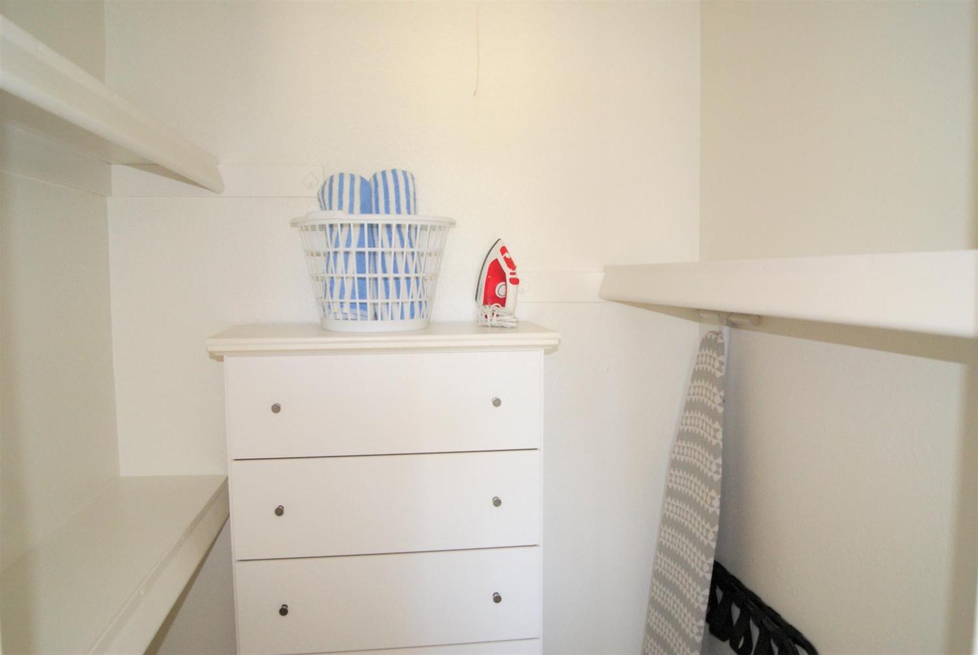 220 Fully Furnished, Wifi Included Apartment