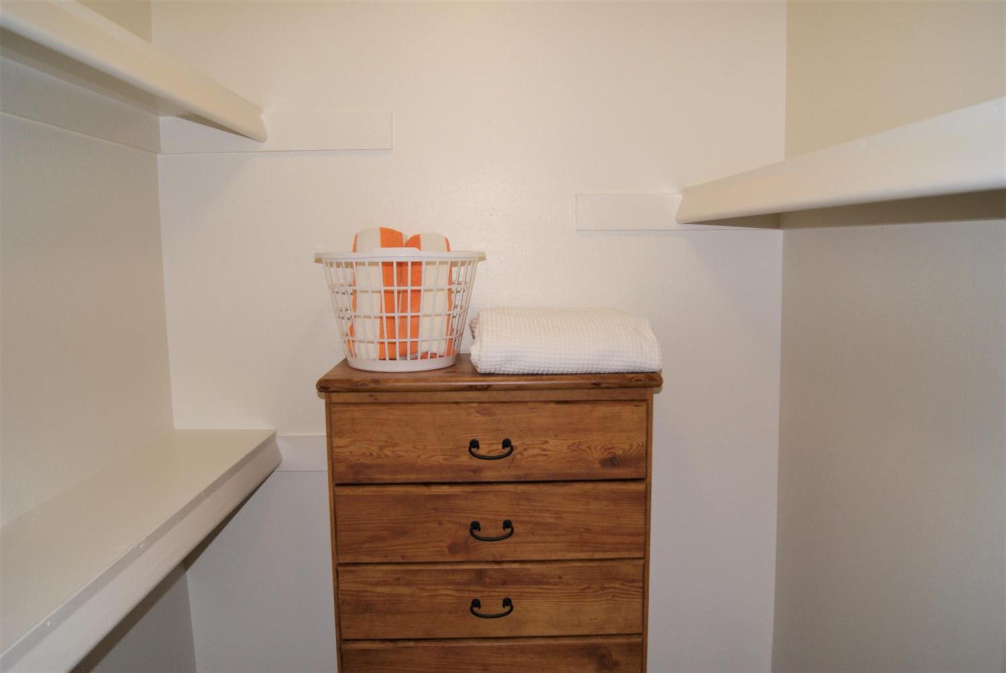 Apartment 201 Fully Furnished, Wifi Included Scottsdale