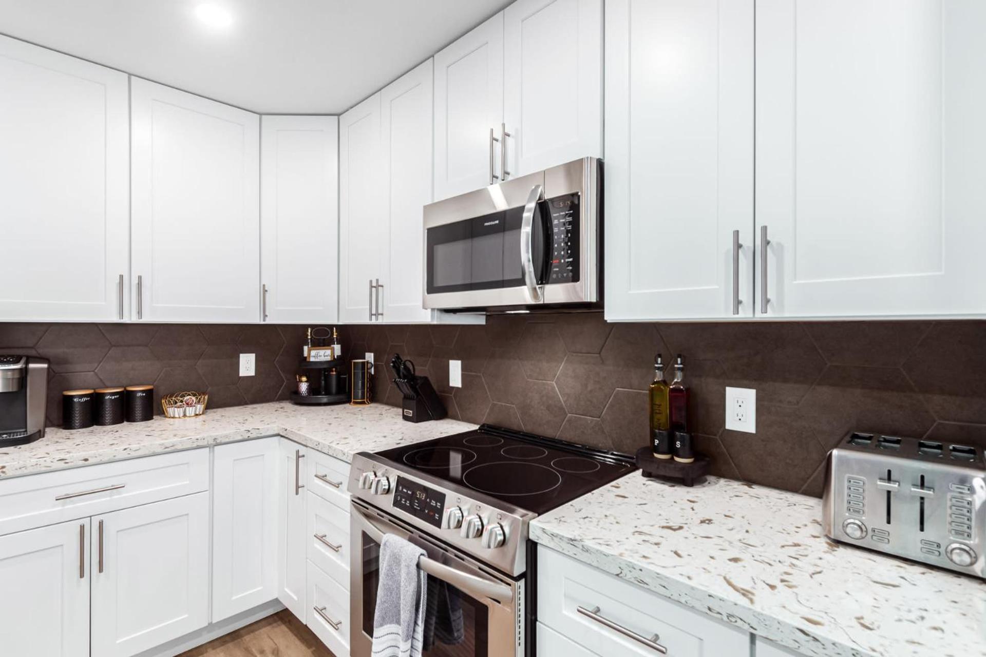 Private Family Pool Oasis Near Old Town *