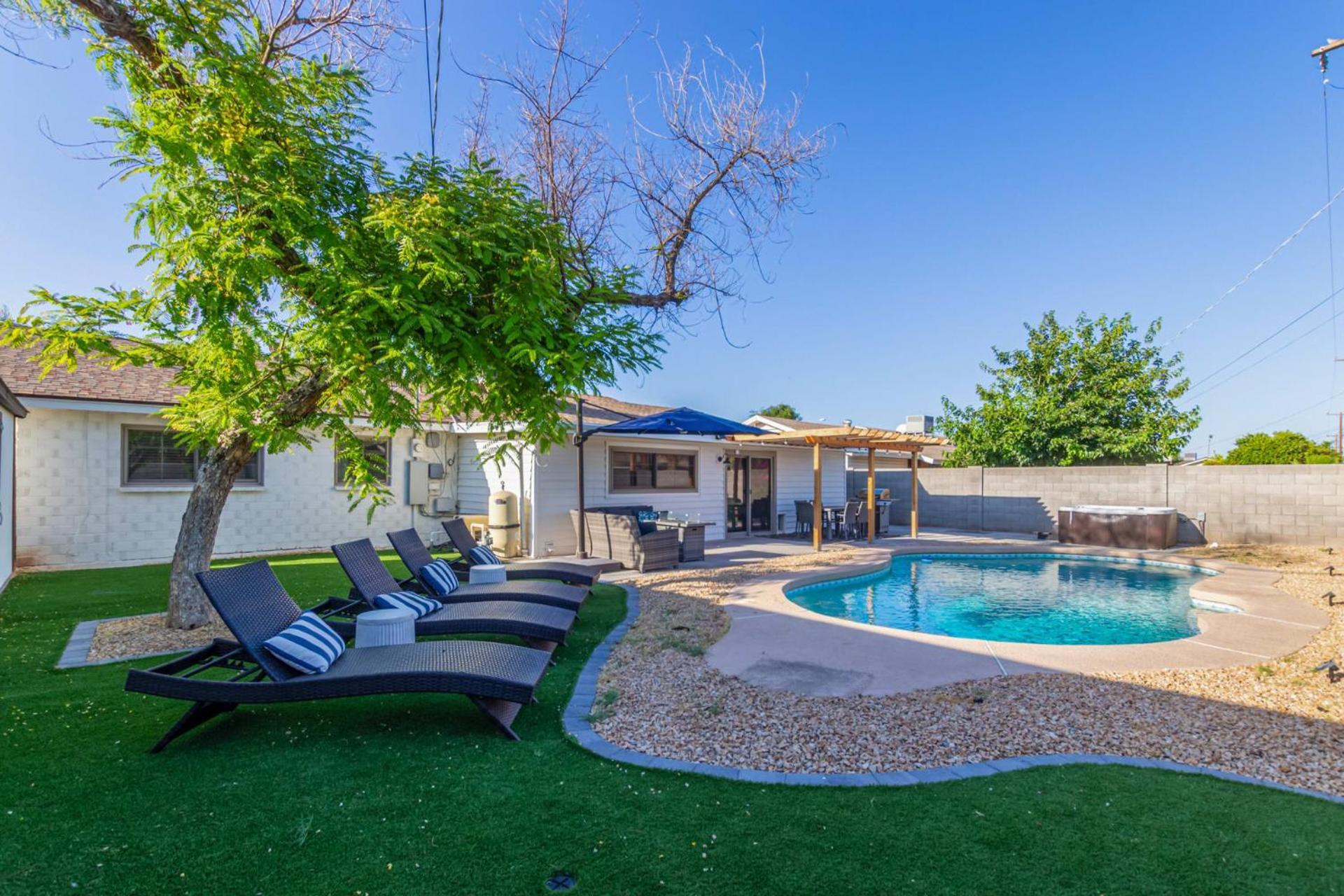 Private Family Pool Oasis Near Old Town *