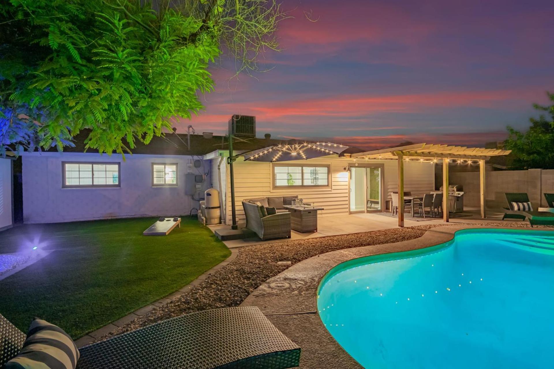 Private Family Pool Oasis Near Old Town Scottsdale