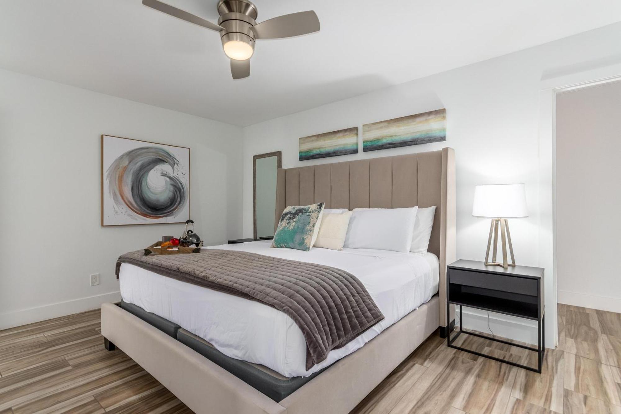 Holiday home Desert Daze - Pool Heat Available - Fire Pit & Canal Access Scottsdale