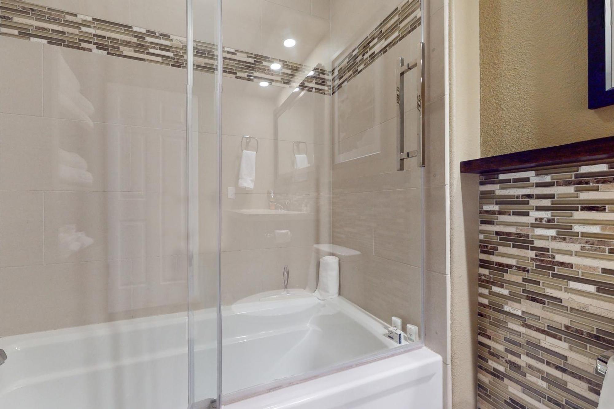 The Signature Unit & Breezy Desert Retreat * Scottsdale