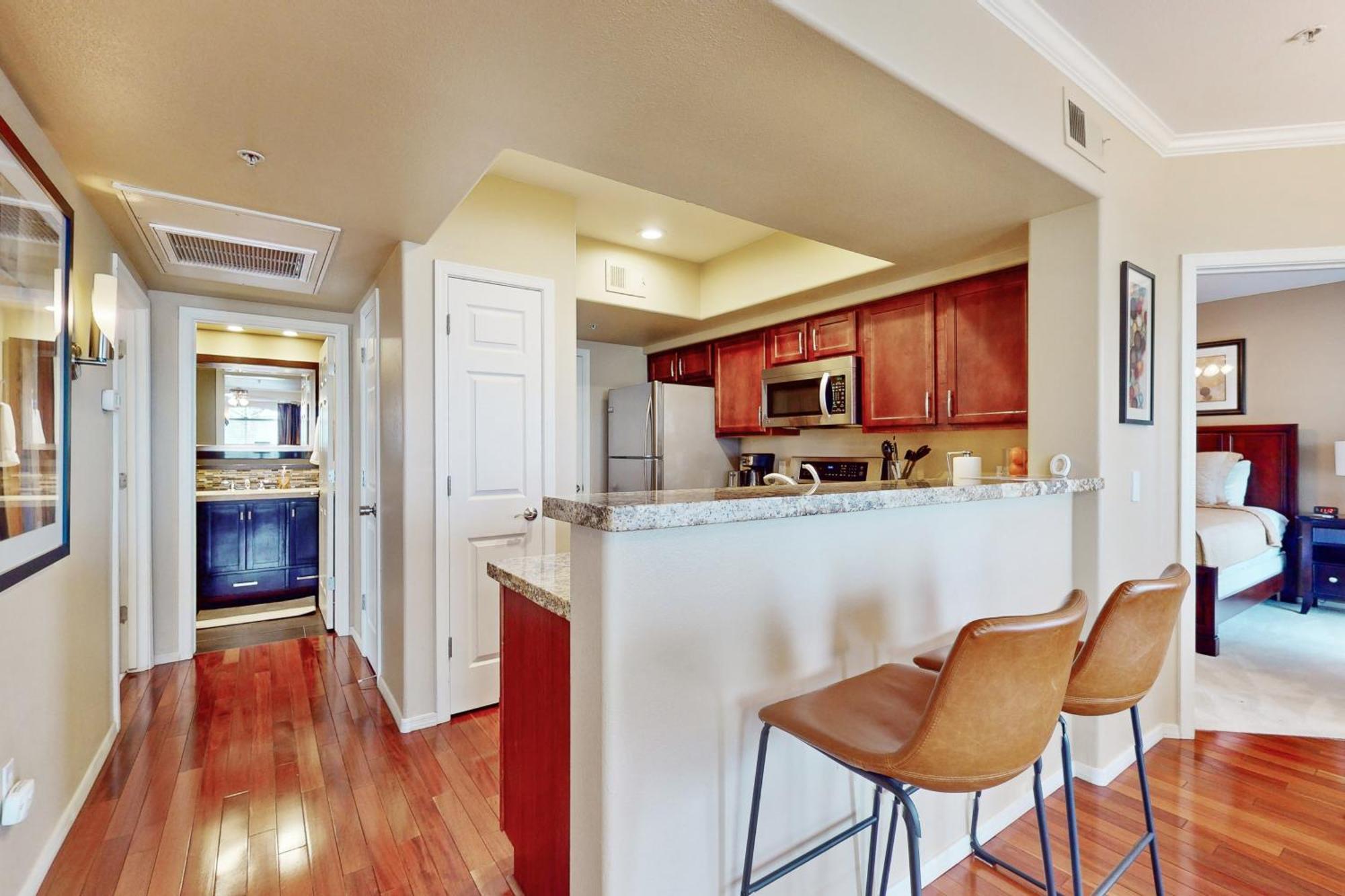 The Signature Unit & Breezy Desert Retreat Apartment *