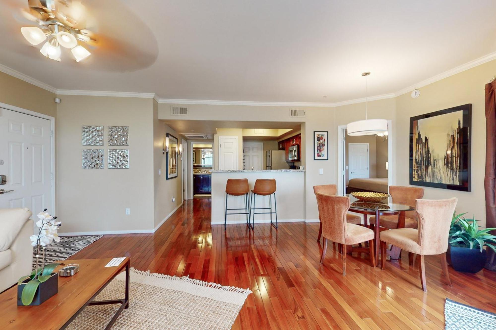 The Signature Unit & Breezy Desert Retreat Scottsdale