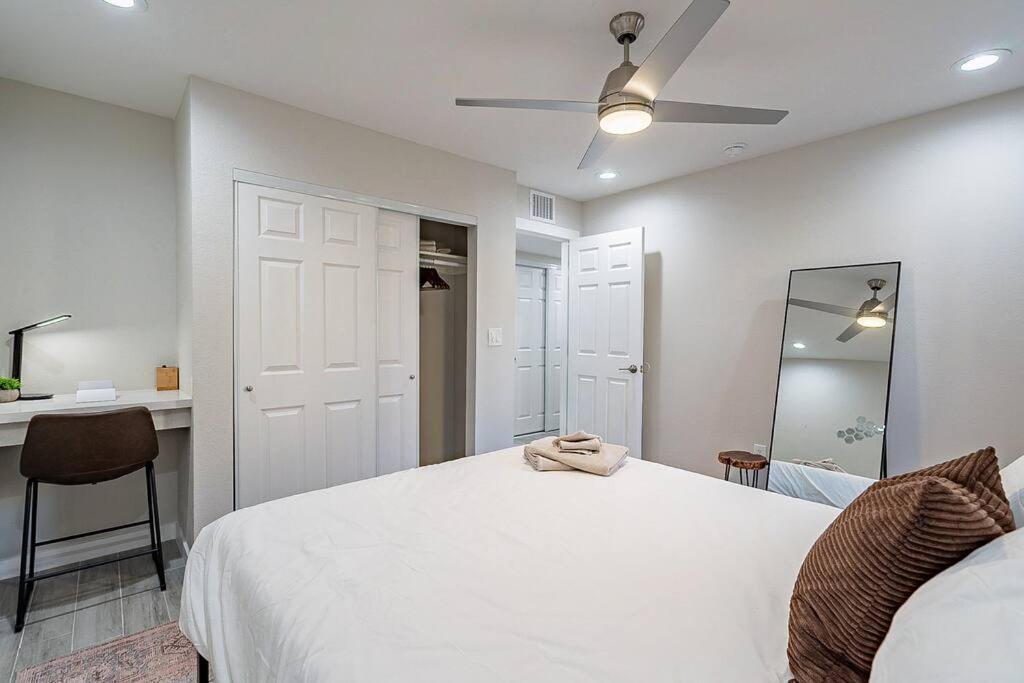 Cozy Coast 3bedroom W Pool & Hot Tub Scottsdale