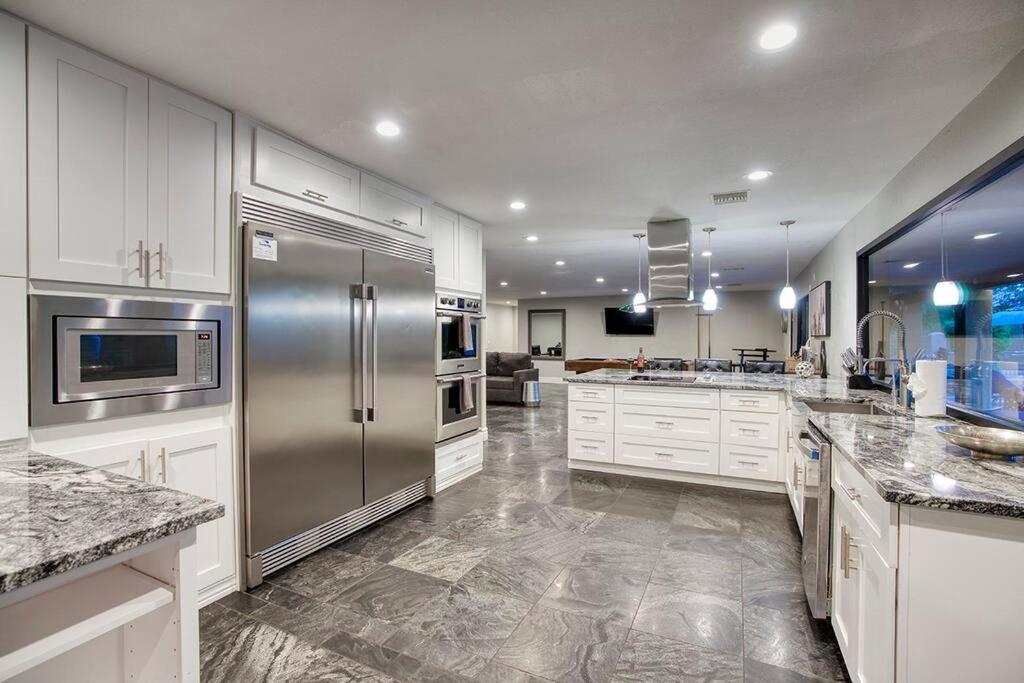 Desert Oasis - 6br In North Holiday home *