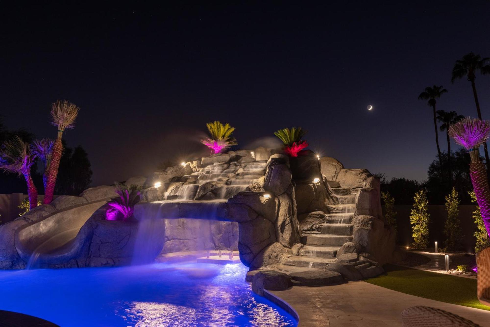 Hozho Estate On The Riviera Oasis