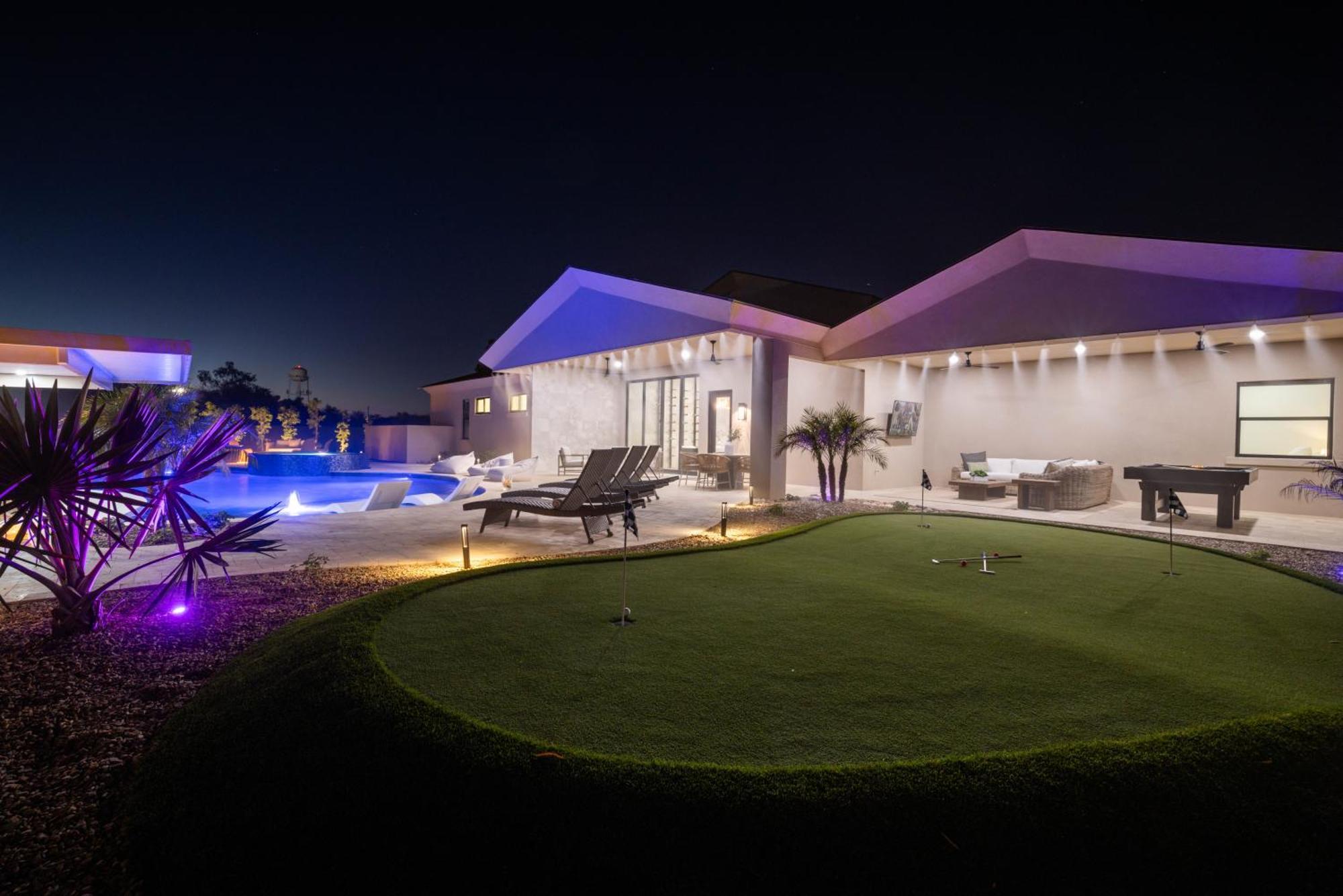 Hozho Estate On The Riviera Oasis Holiday home *
