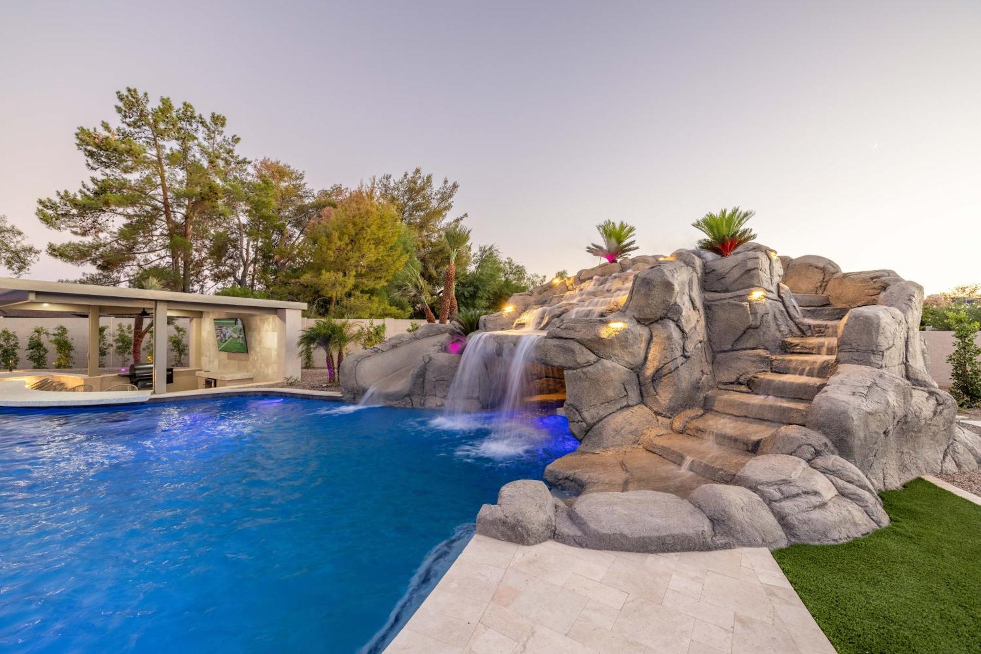 Hozho Estate On The Riviera Oasis
