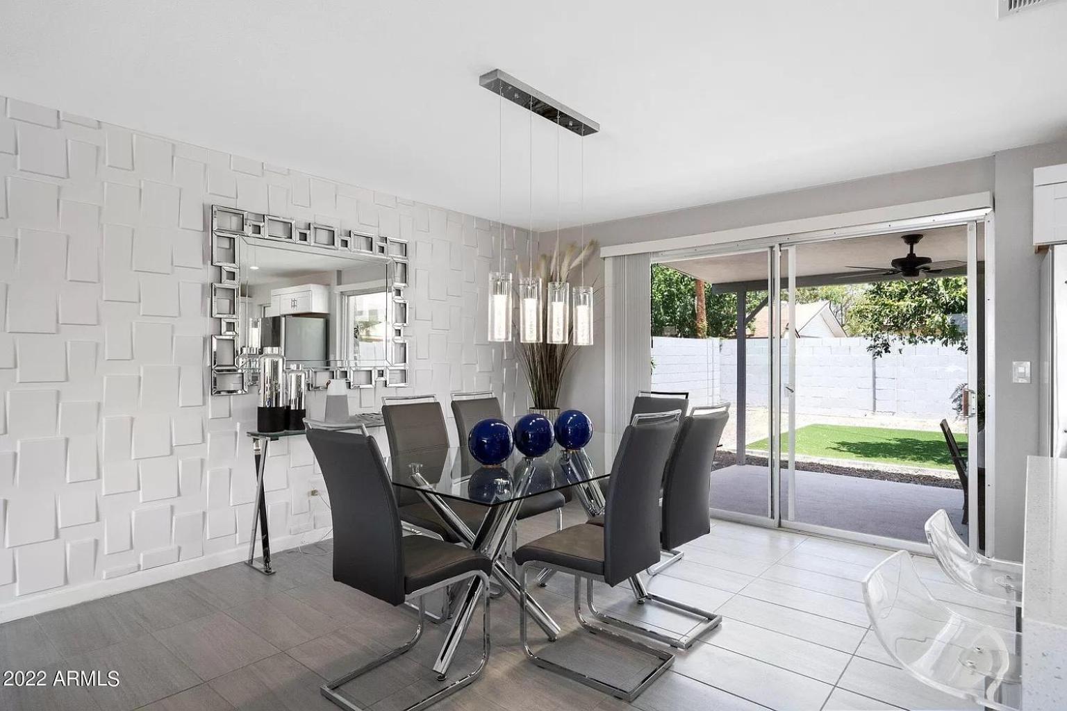 Starlight Pool Table & Hot Tub! Holiday home