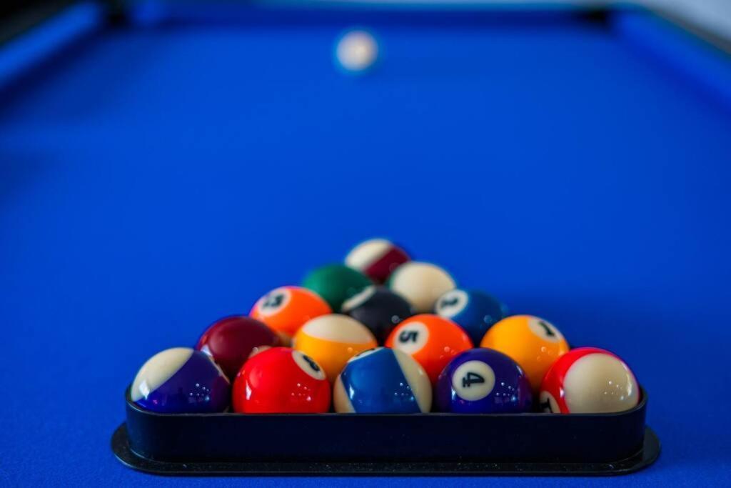 Holiday home Starlight Pool Table & Hot Tub! *