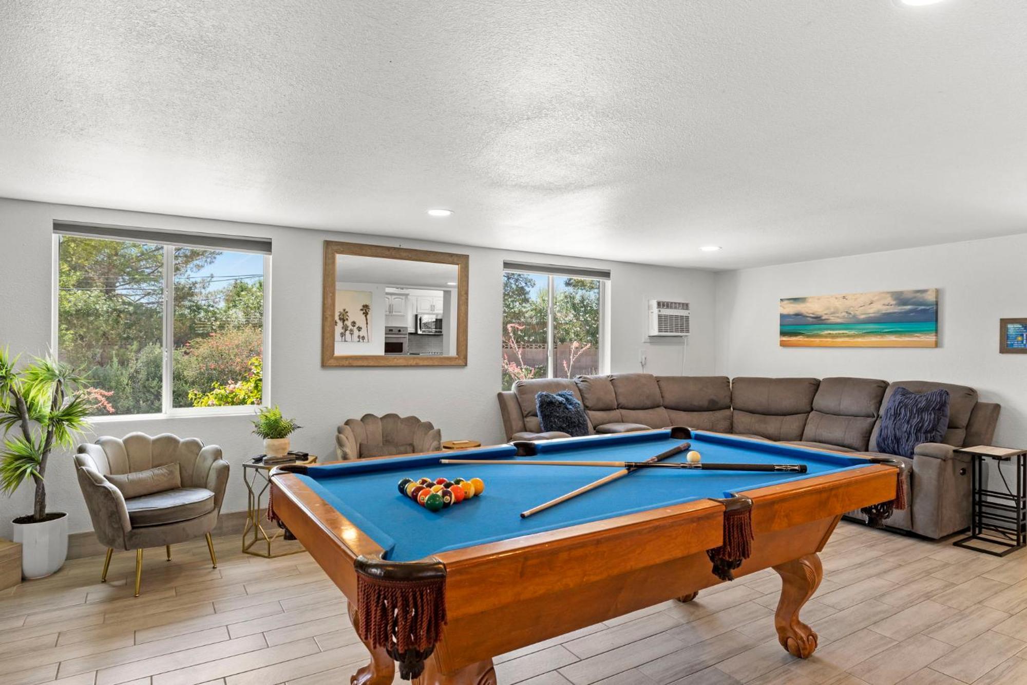 Private With Detached Casita - Pool & Putting