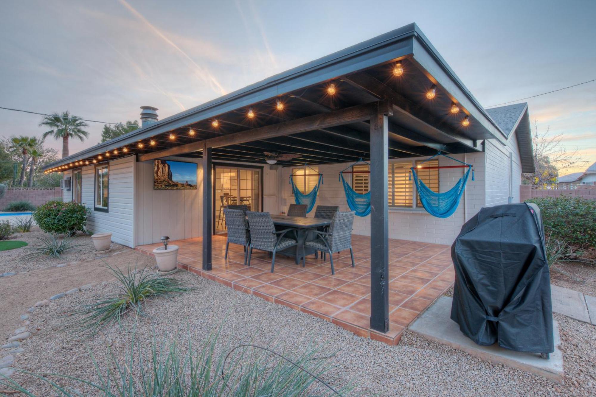Private With Detached Casita - Pool & Putting *
