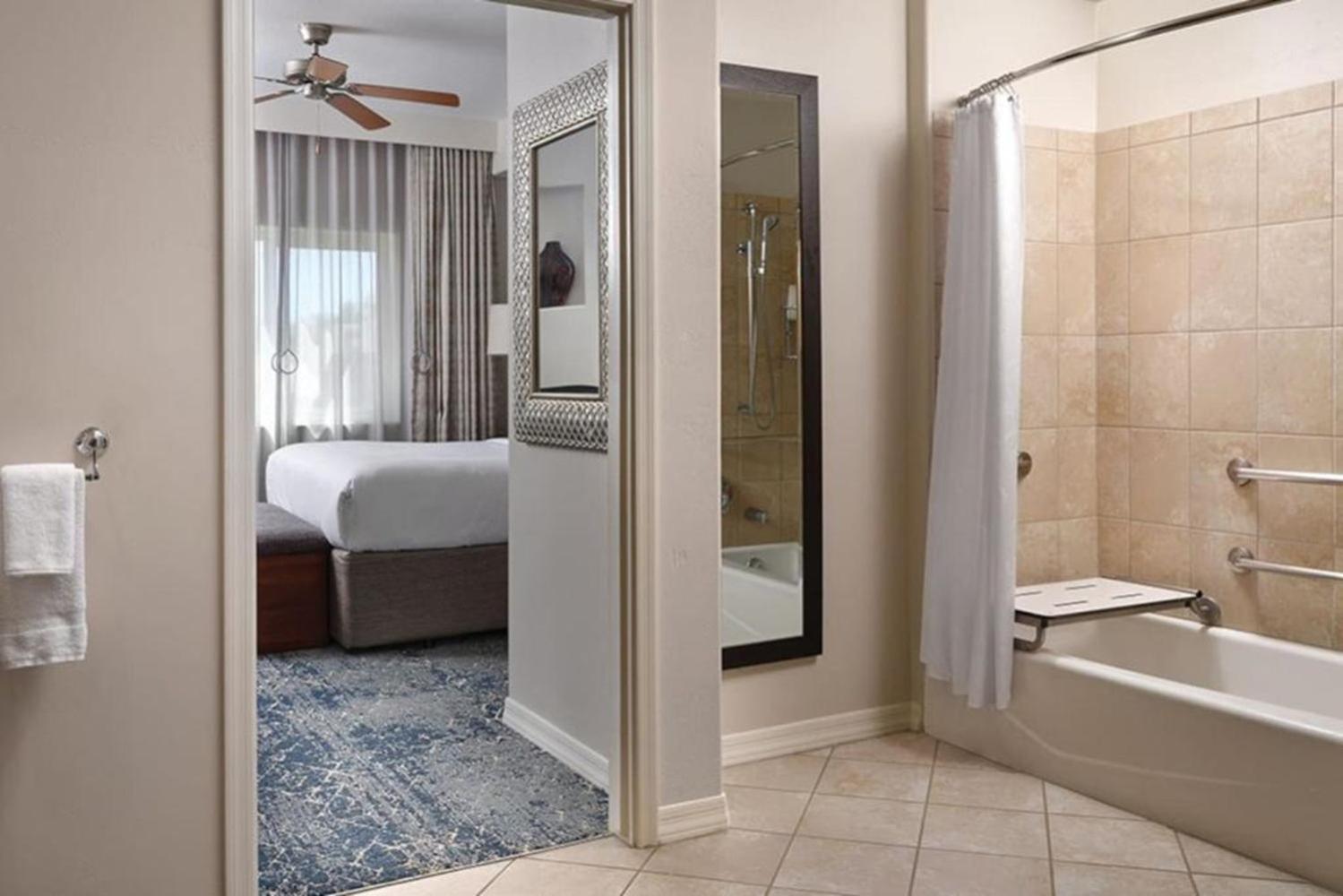 Enjoy Has To Offer With The Family In 2bd *