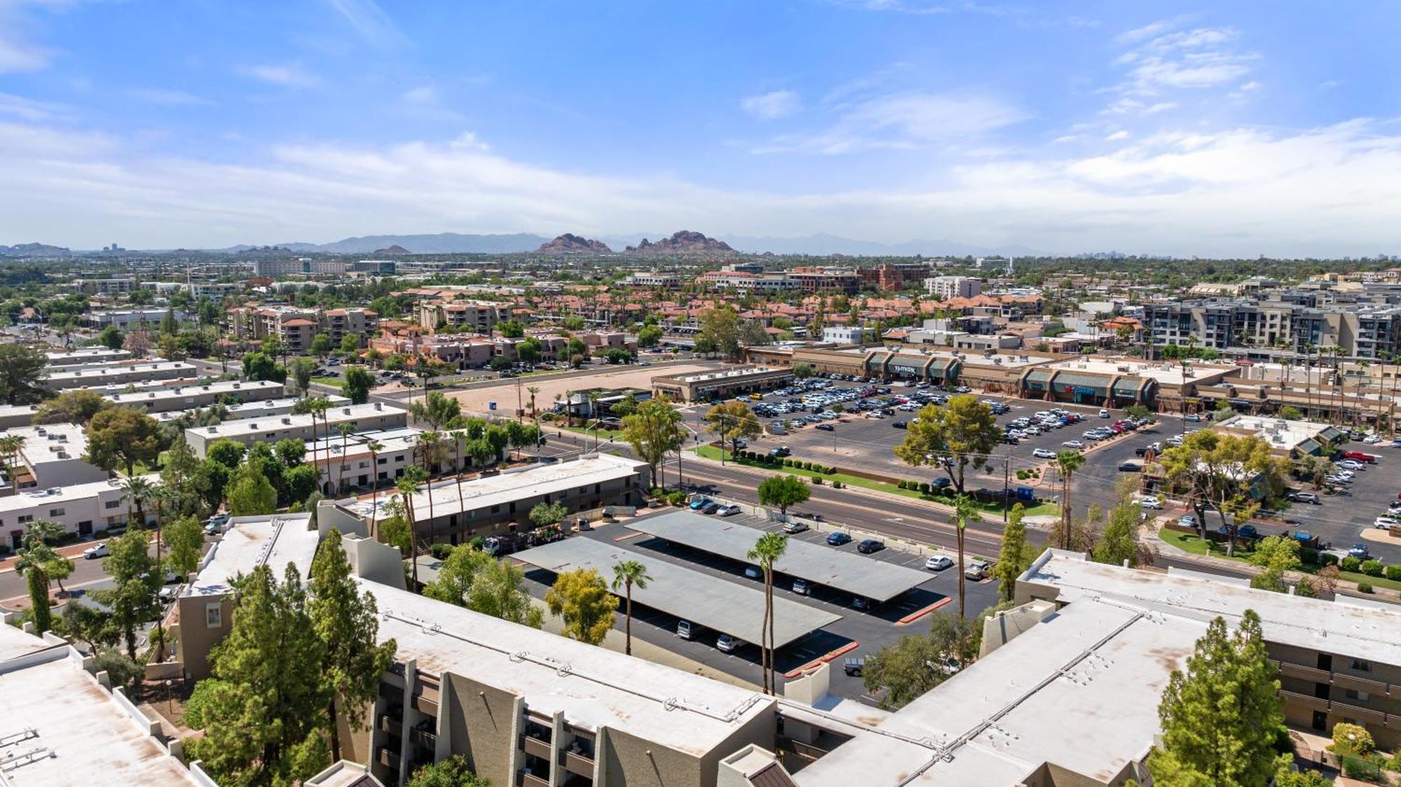 Apartment Primo Location - Heated Pool & Parking Scottsdale