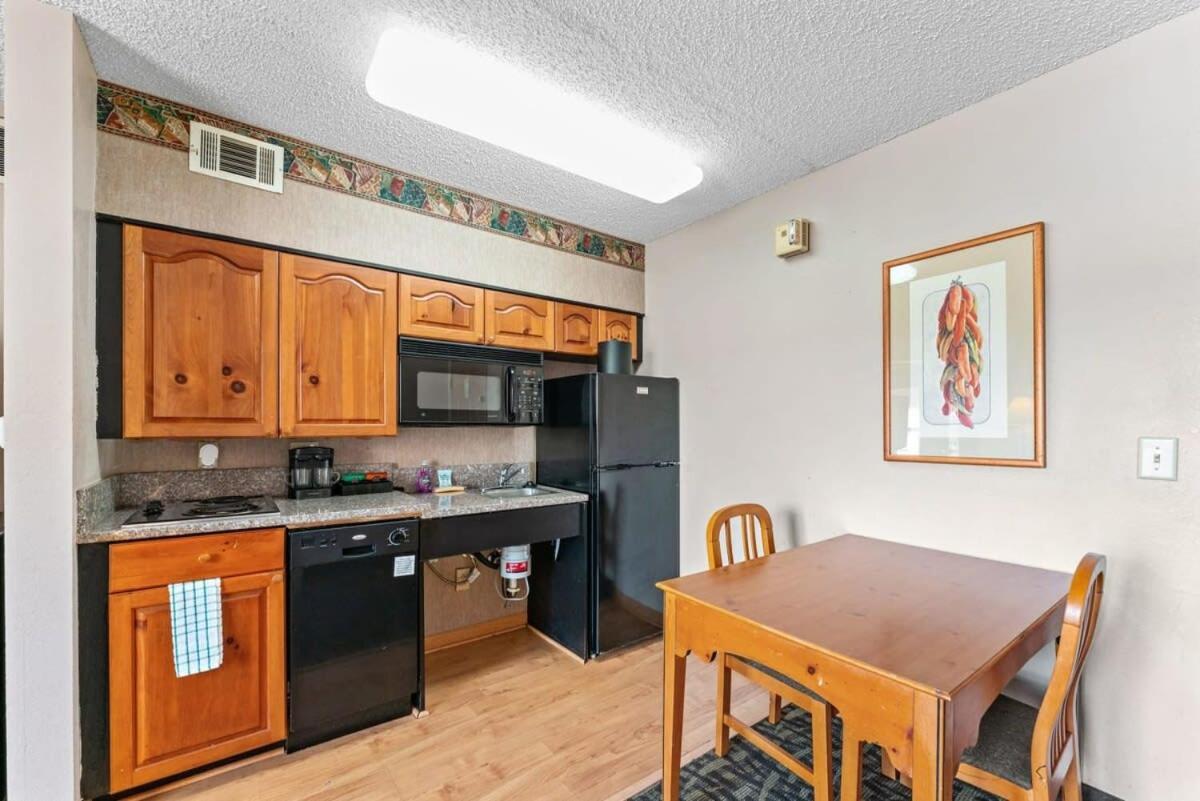 2 Bd 2 Ba Furnished King Beds Apartment Scottsdale