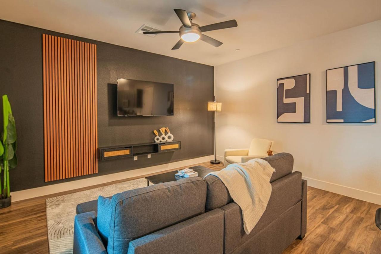 Cozy 1br Kierland Commons, Tpc Golf, Pool, Gym, W-d