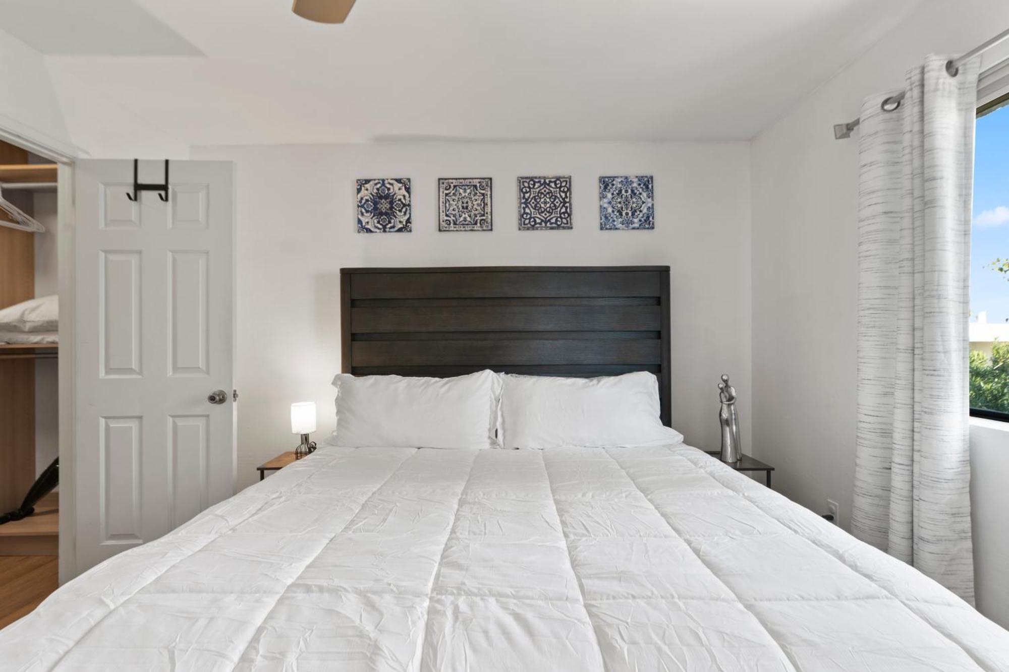 Spacious 1br W Patio & Close To Old Town