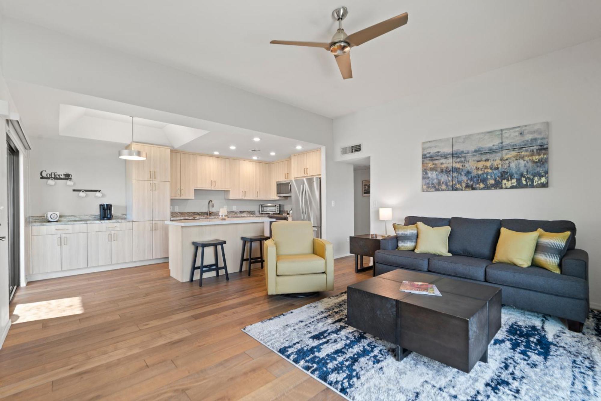 Spacious 1br W Patio & Close To Old Town Holiday home