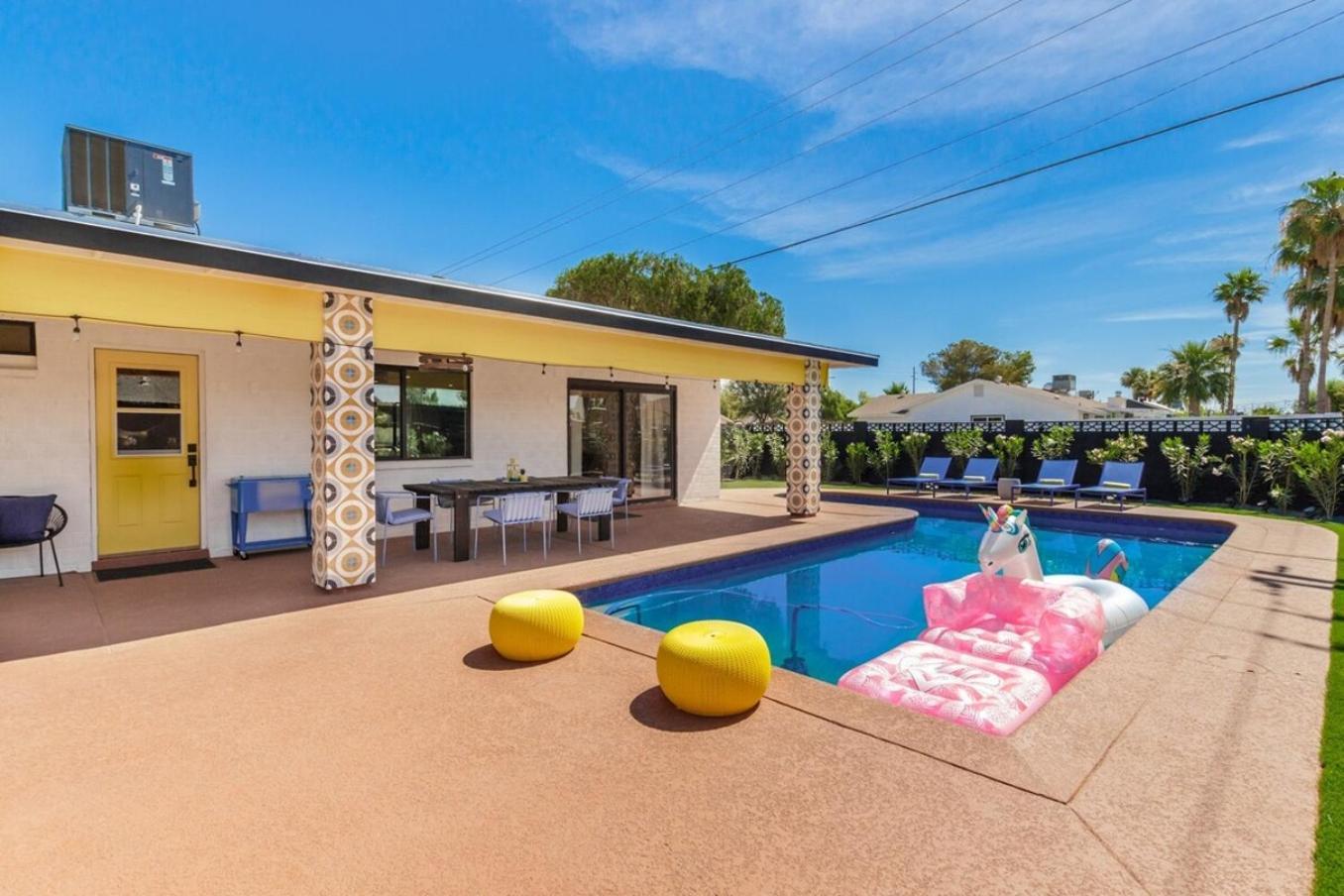 Sophisticated Luxury W Heated Pool, Ev Charger *