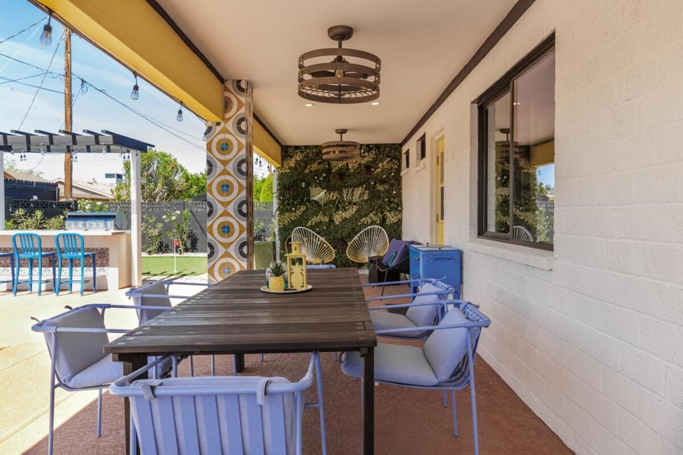 Holiday home Sophisticated Luxury W Heated Pool, Ev Charger