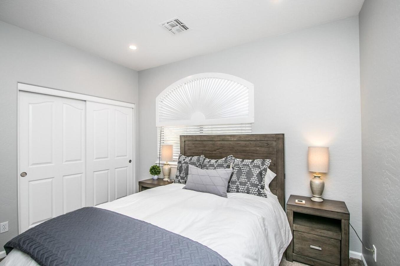 Luxury Homestyle Getaway Wpool, Gym, & Office Holiday home Scottsdale