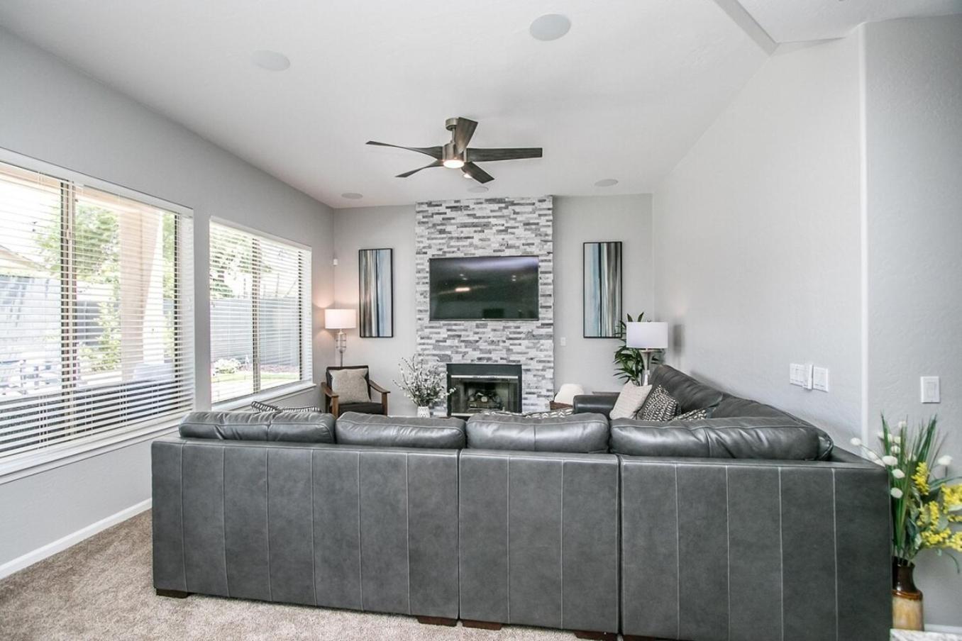 Holiday home Luxury Homestyle Getaway Wpool, Gym, & Office