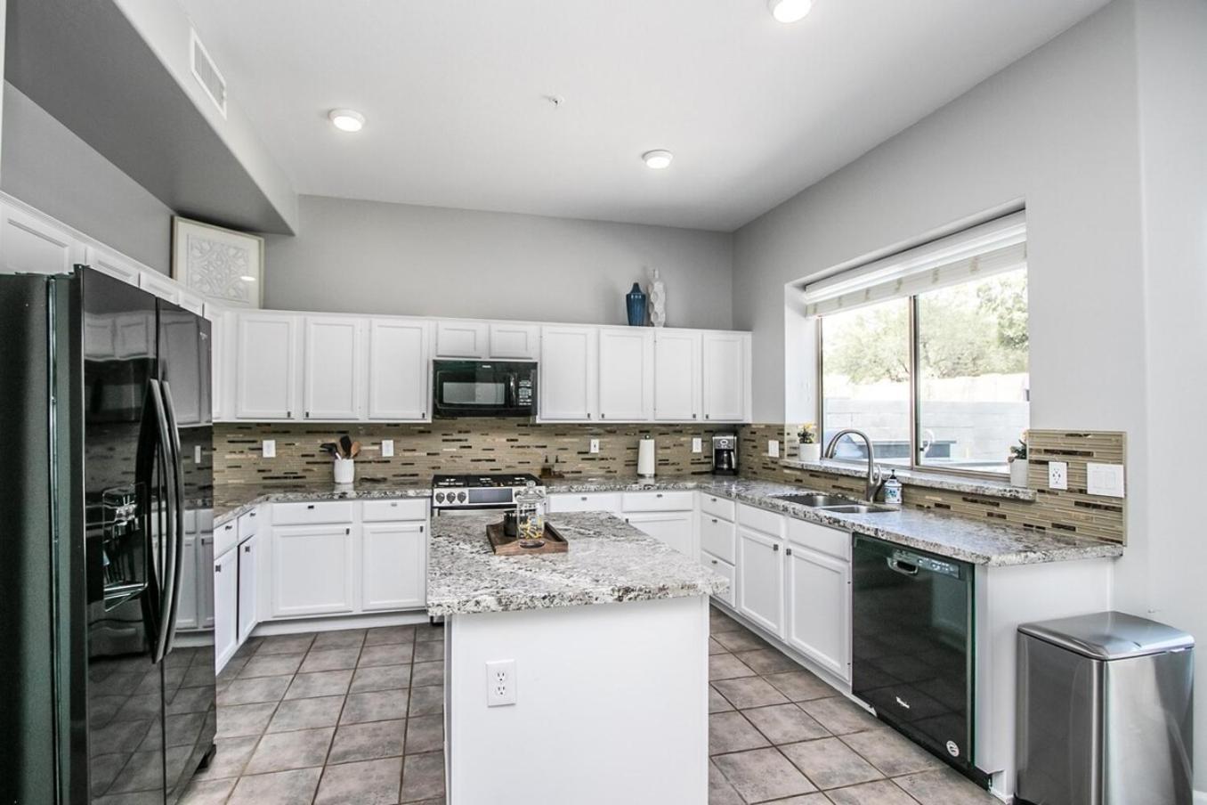 Holiday home Luxury Homestyle Getaway Wpool, Gym, & Office *
