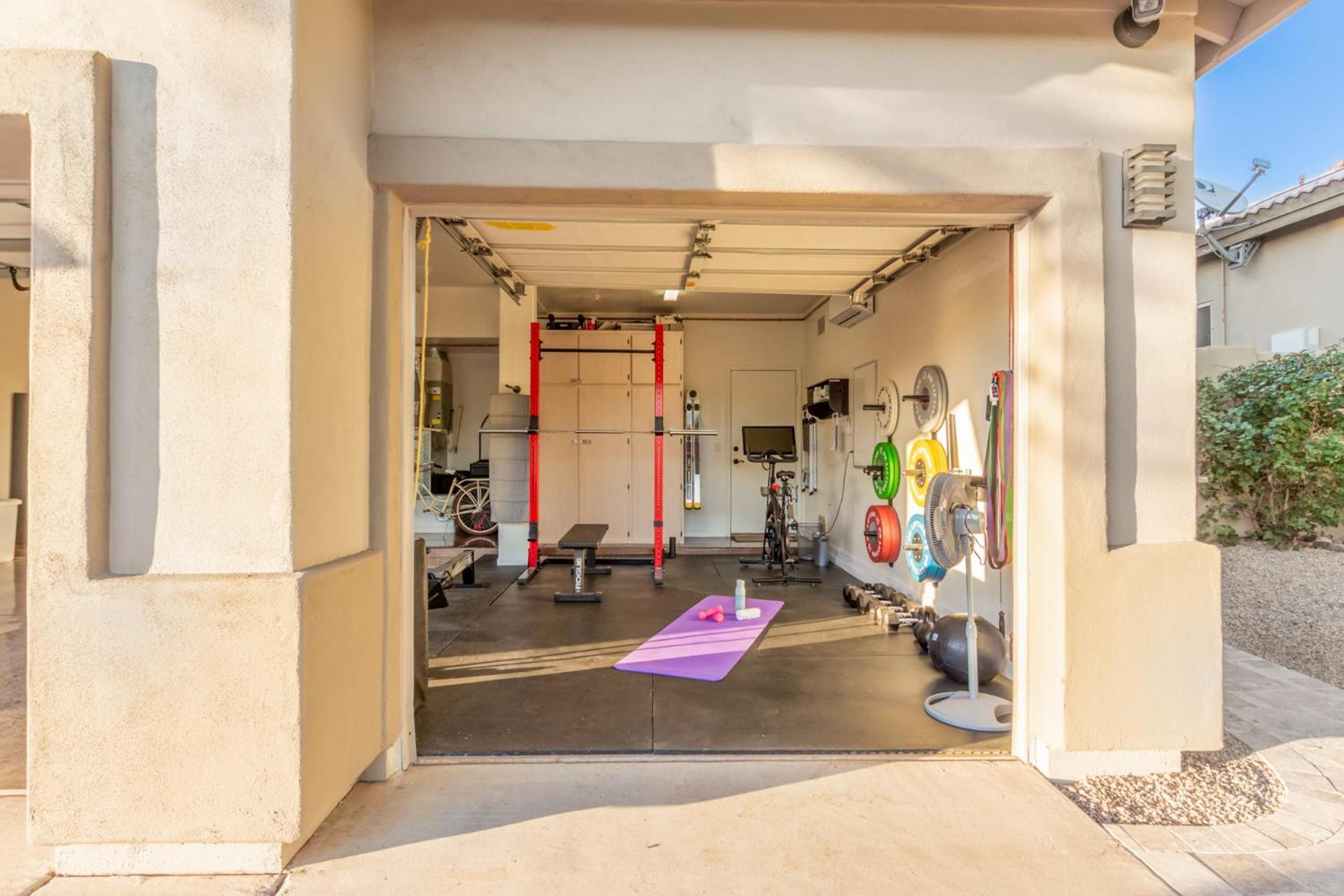 Holiday home Luxury Homestyle Getaway Wpool, Gym, & Office Scottsdale