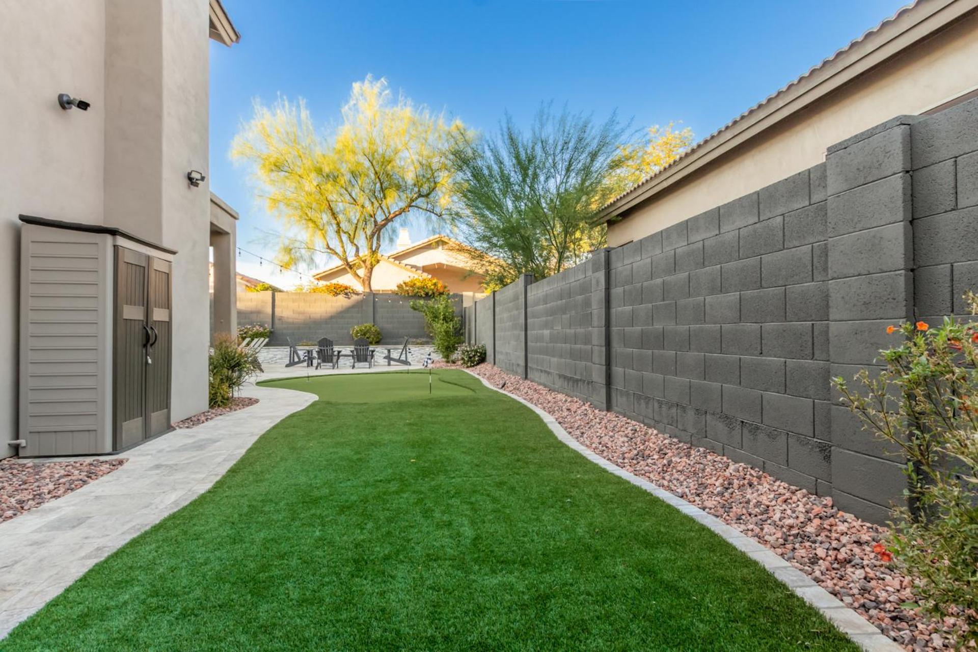 Luxury Homestyle Getaway Wpool, Gym, & Office Scottsdale