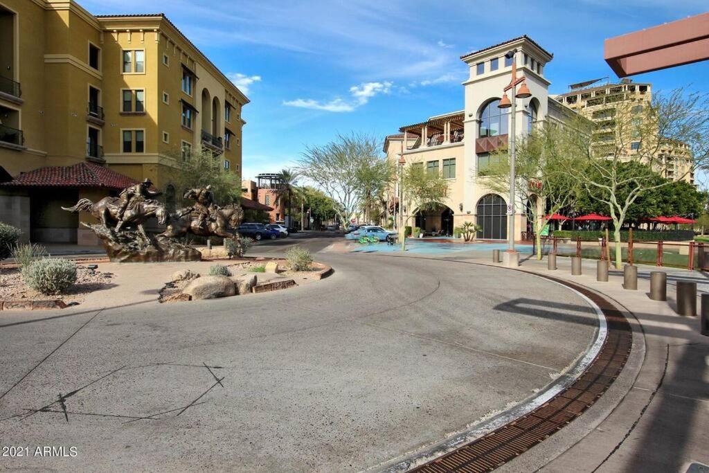 Dos Cacti Outdoor Oasis, Heated Pool, Spa, Bikes, Ev, Bbq