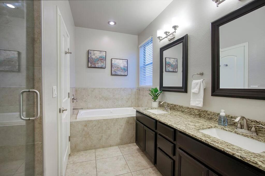 4-br Townhome Near Old Town Holiday home Scottsdale