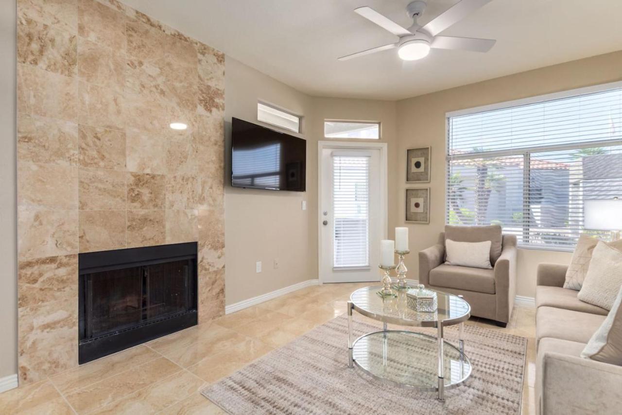 Stunningly Gorgeous Apartment Scottsdale