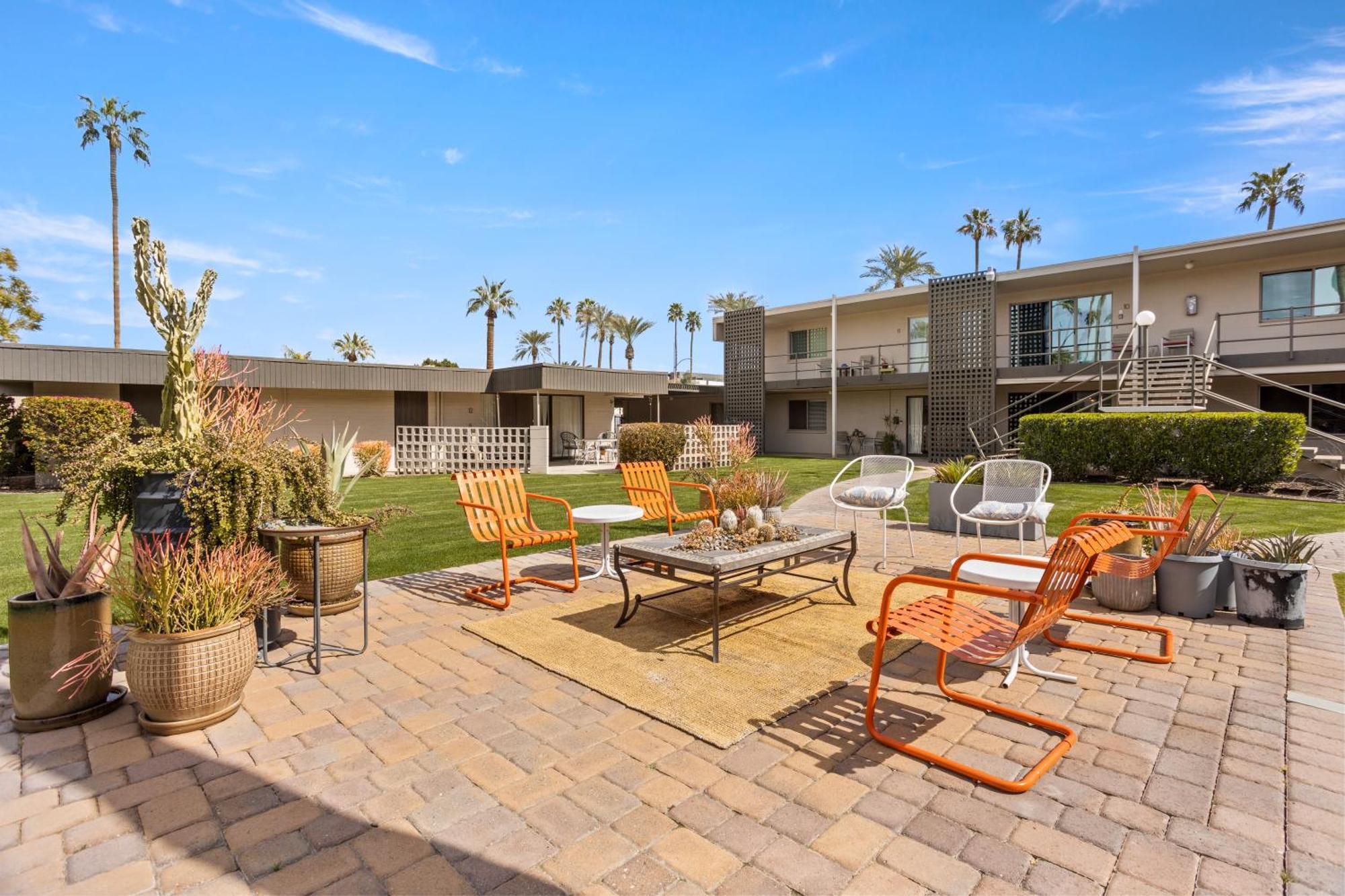 2 Bedroom, Heart Of Scottsdale