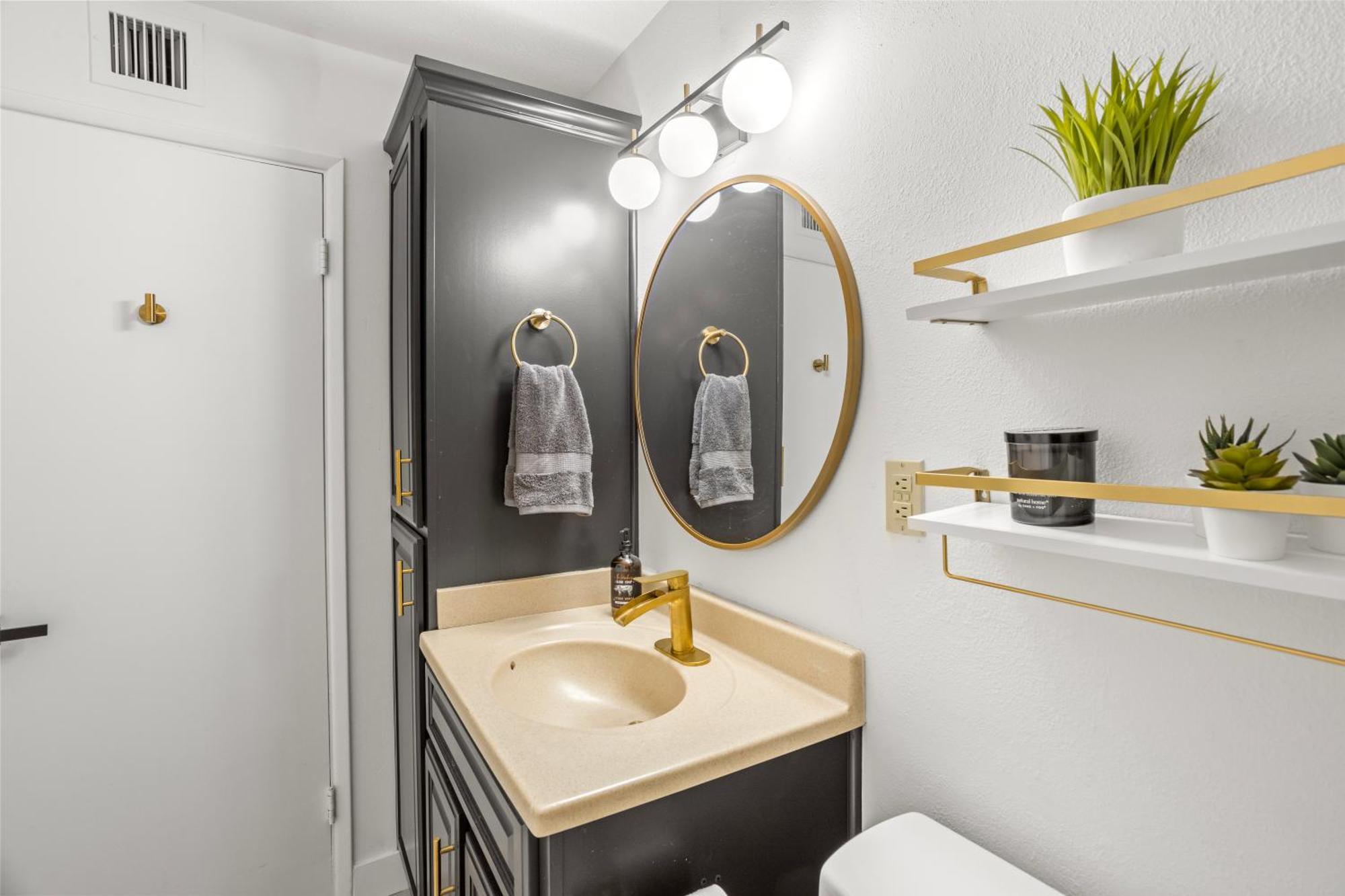 Apartment 2 Bedroom, Heart Of *