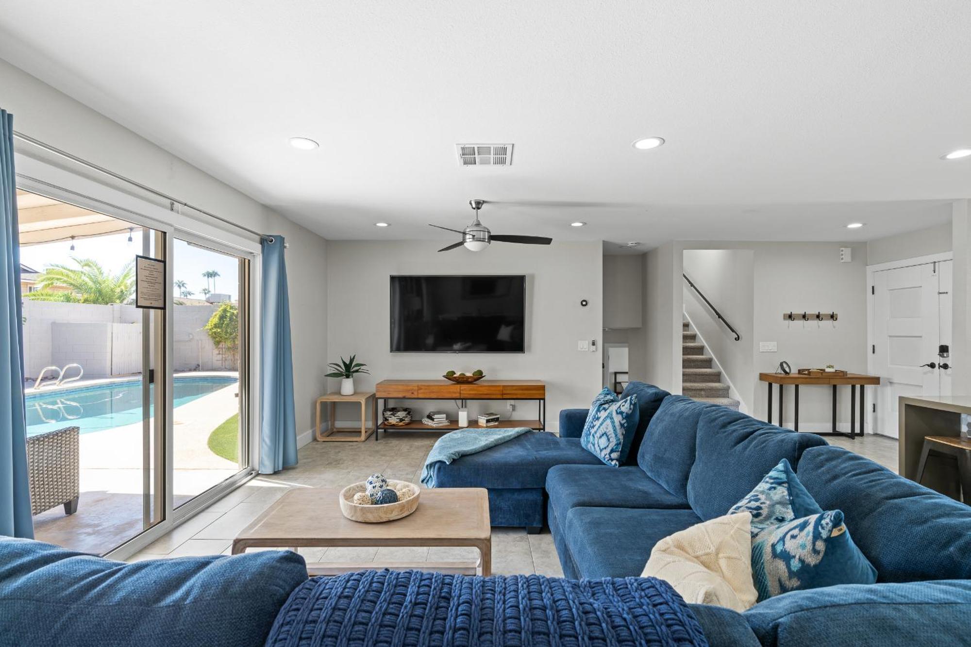 Contemporary Desert Escape Casa Montebello Holiday home *